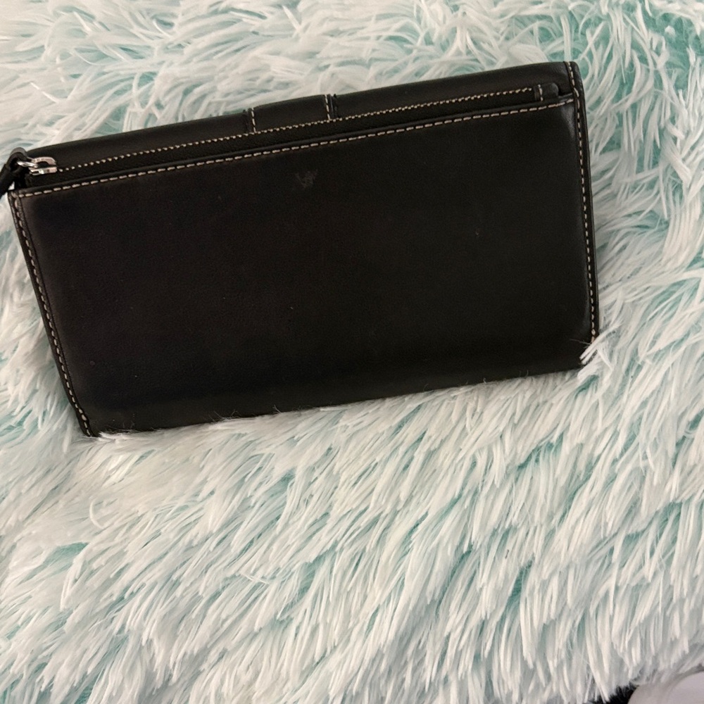 Coach Black Leather Clutch Wallet - the interior is a pretty purple.